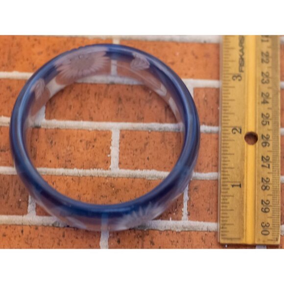 7 inch, Vintage Clear Blue Plastic Stylish Floral Bangle - WX9 - Picture 3 of 3